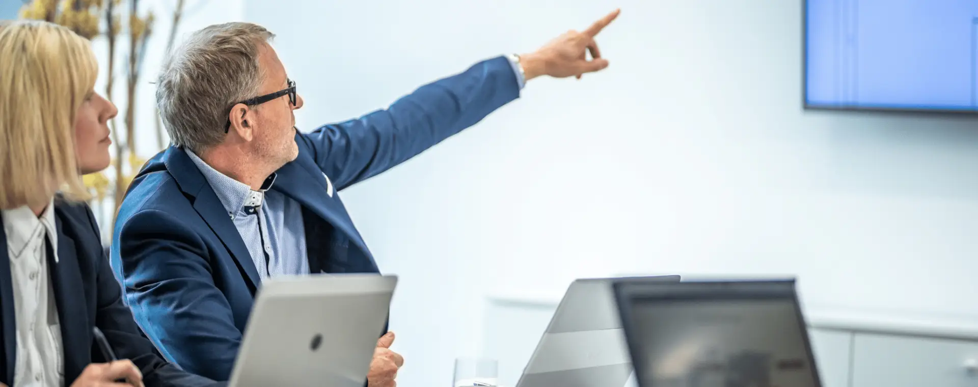 CREATE A PRESENTATION – Sample Presentation Created by Tammy Defoe, GTApreneurs